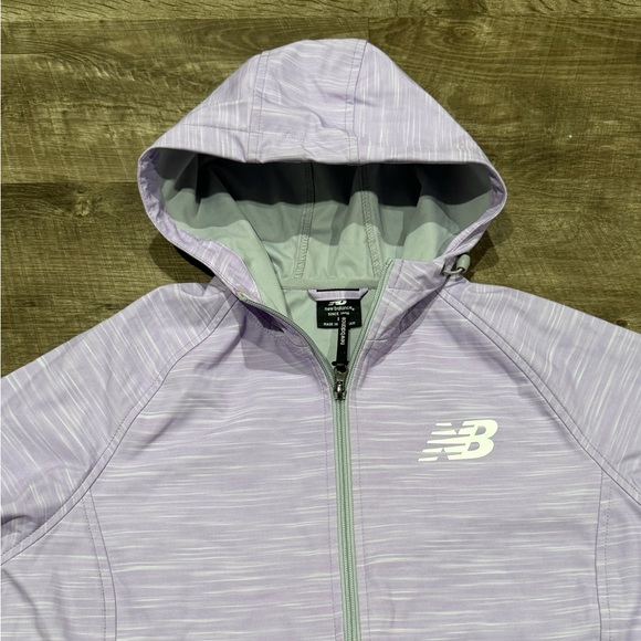 New balance women’s lavender all weather hooded jacket size large - Picture 3 of 8